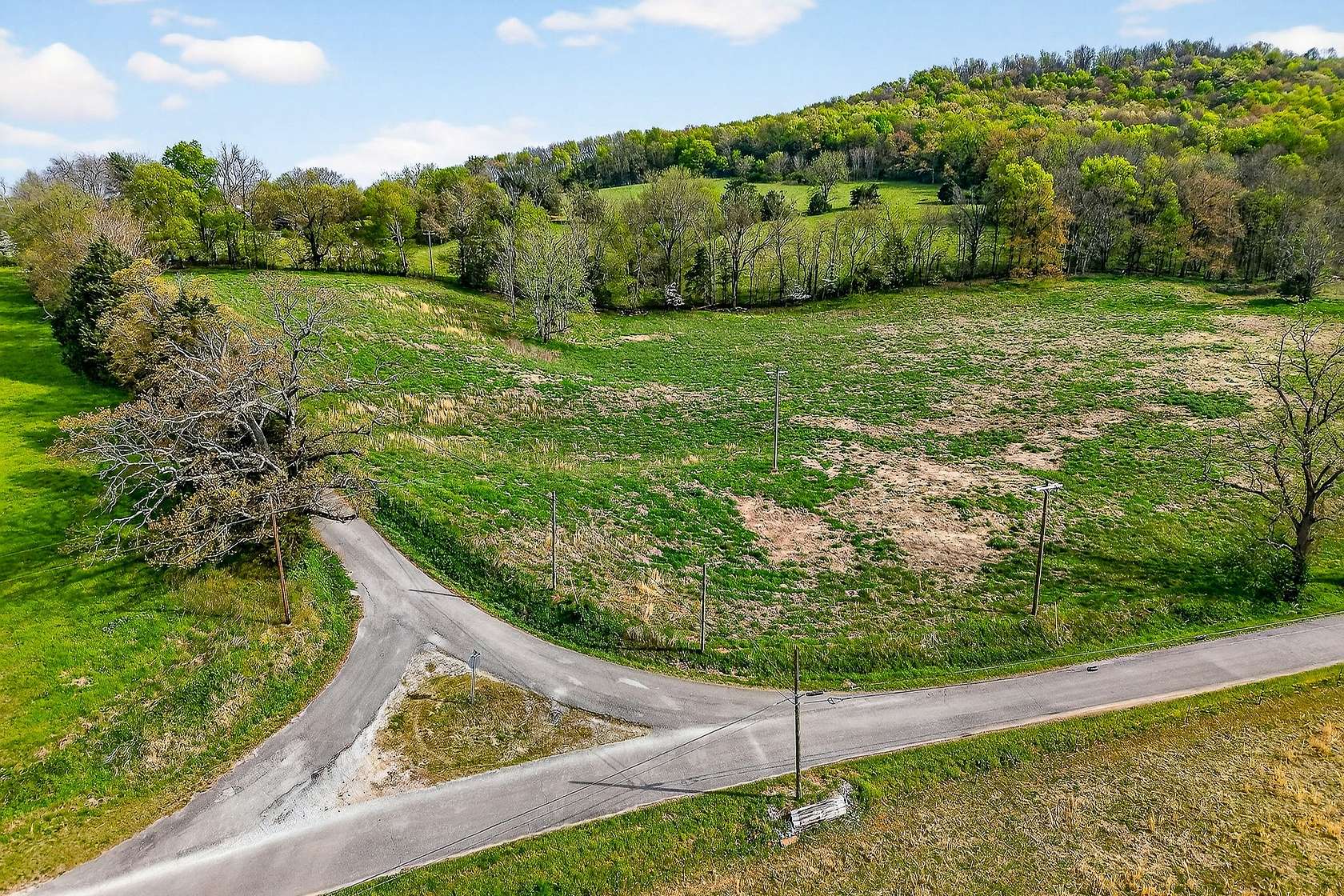 0.85 Acres of Residential Land for Sale in Walling, Tennessee