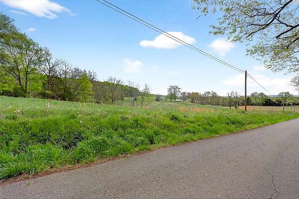0.85 Acres of Residential Land for Sale in Walling, Tennessee