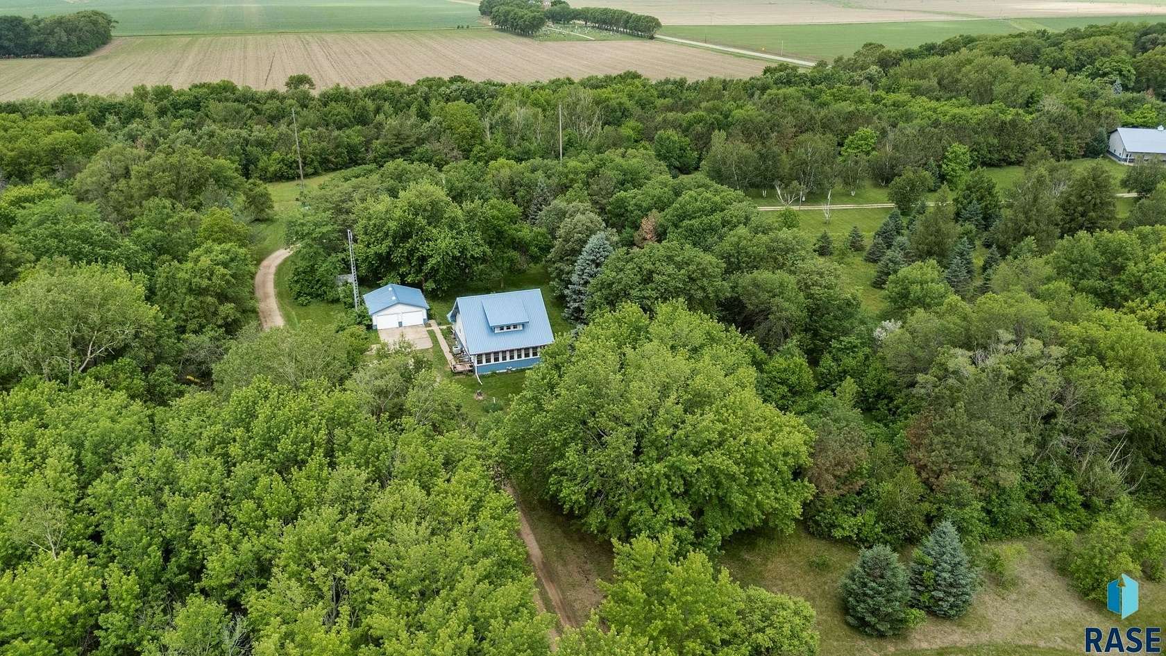 40 Acres of Land with Home for Sale in Elk Point, South Dakota