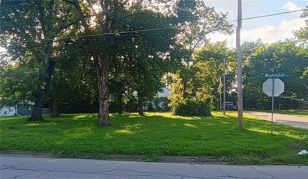 0.36 Acres of Residential Land for Sale in Nevada, Missouri