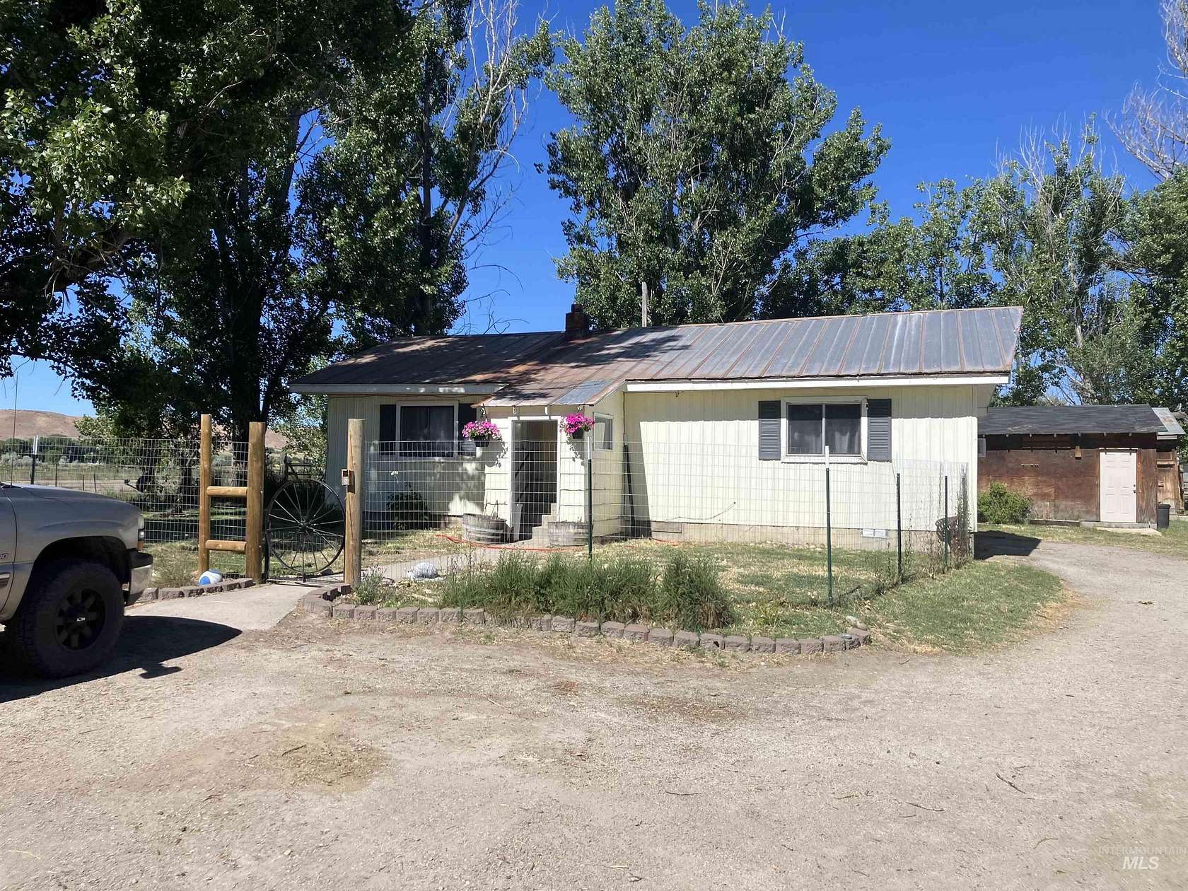10 Acres of Land with Home for Sale in Emmett, Idaho