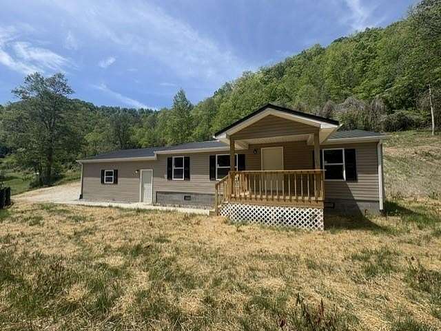 4 Acres of Land with Home for Sale in Prestonsburg, Kentucky