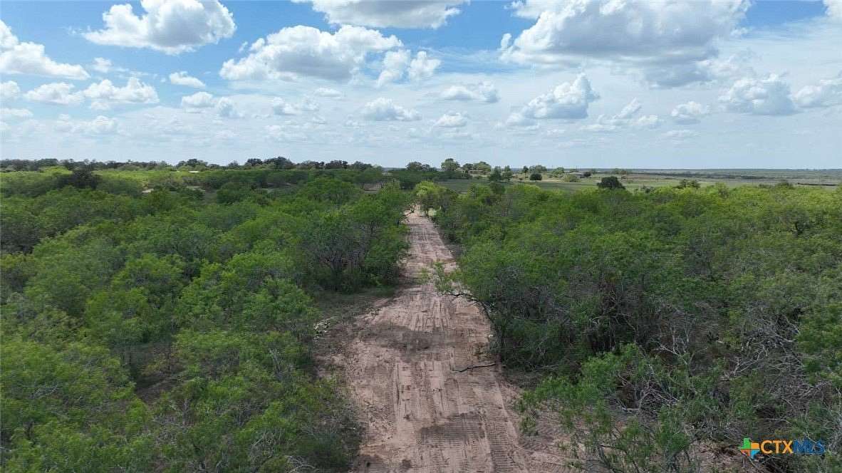 5.68 Acres of Residential Land for Sale in Stockdale, Texas