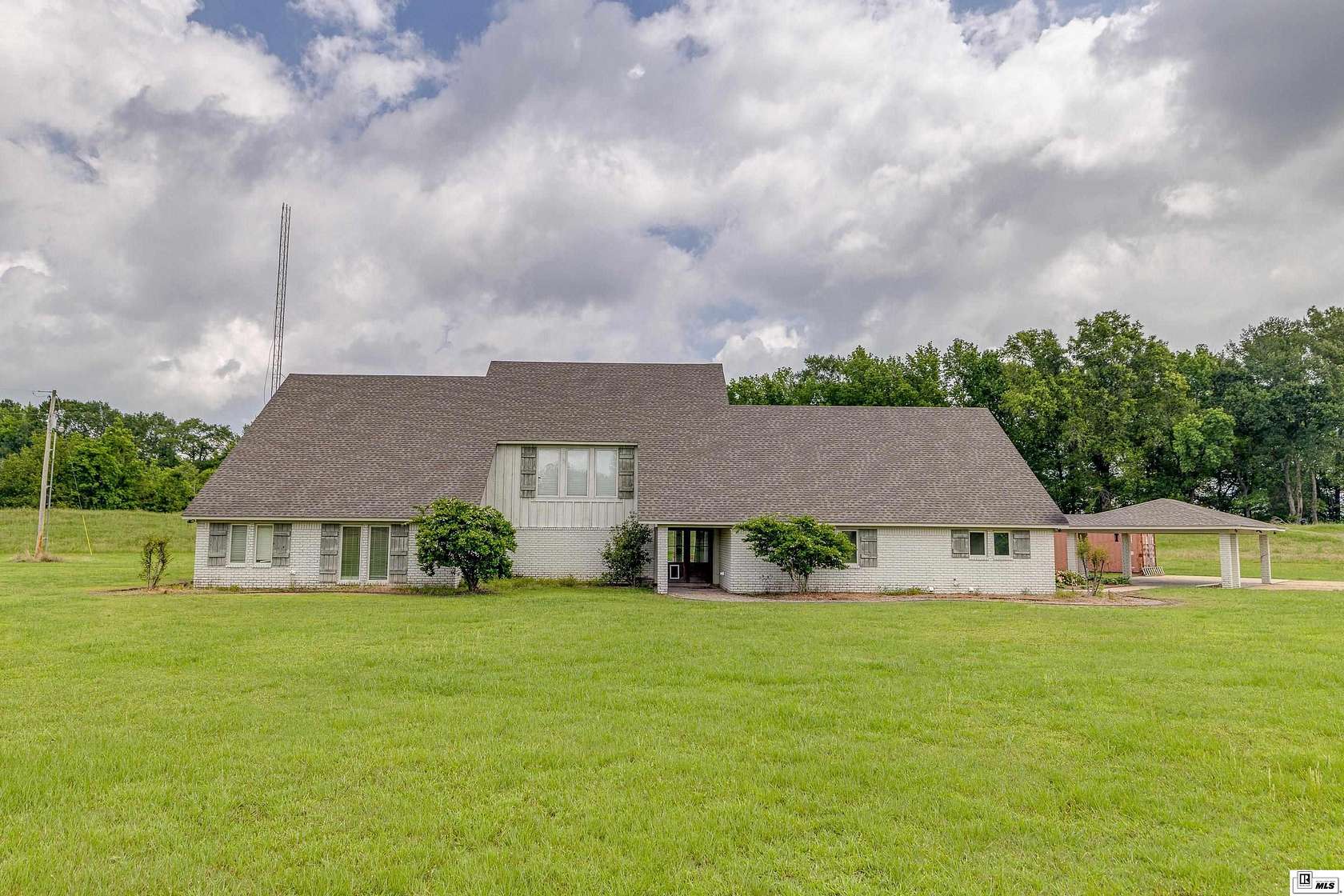 3.56 Acres of Land with Home for Sale in Monroe, Louisiana