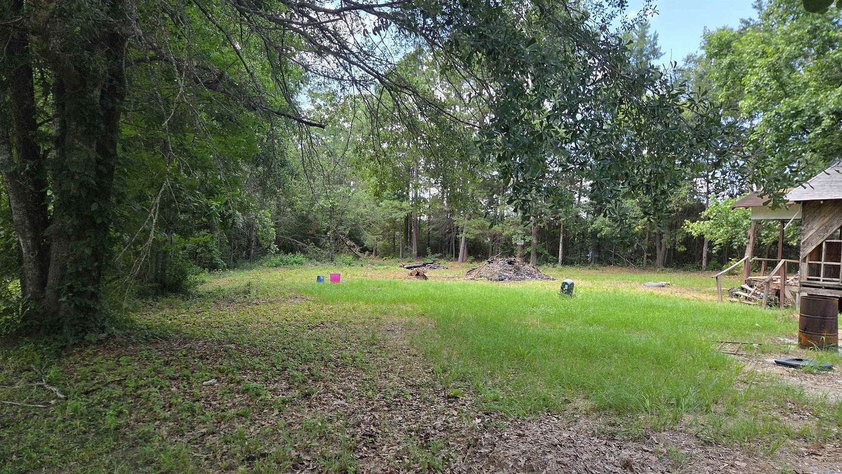 0.34 Acres of Residential Land for Sale in Carthage, Texas