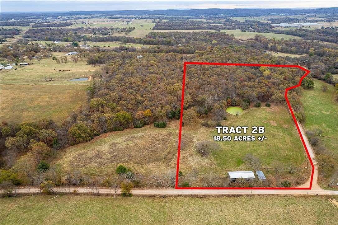 18 Acres of Recreational & Residential Land for Sale in Siloam Springs, Arkansas