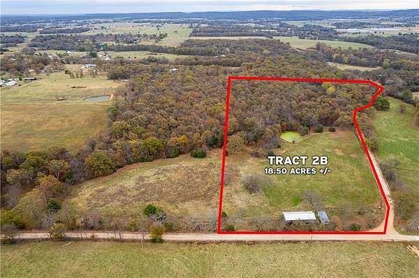 18 Acres of Recreational & Residential Land for Sale in Siloam Springs, Arkansas