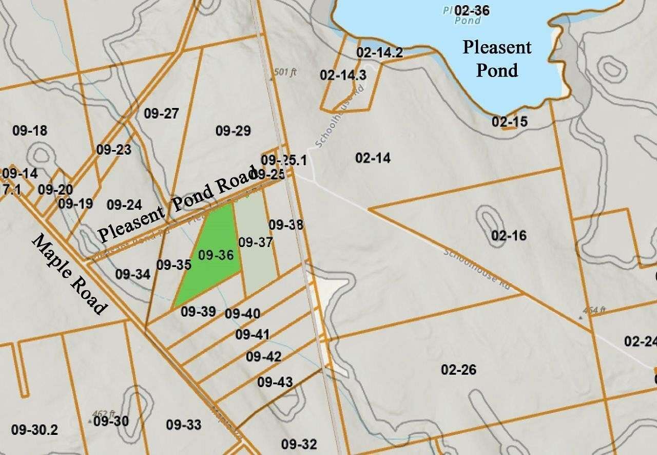 11 Acres of Recreational Land for Sale in Atkinson Town, Maine