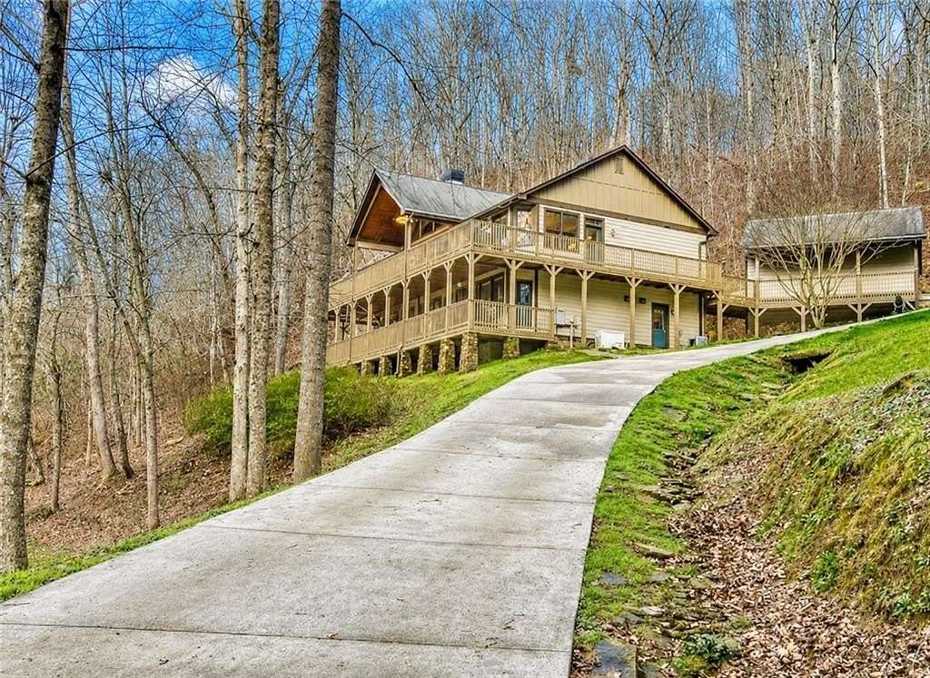 11.2 Acres of Land with Home for Sale in Fairmount, Georgia