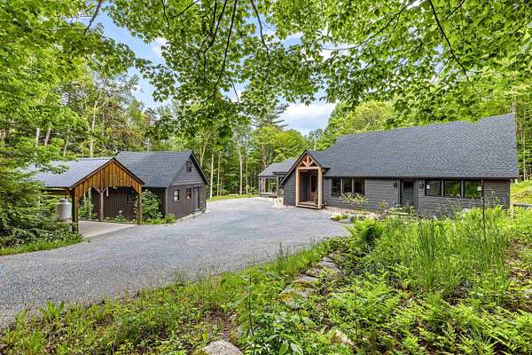 10.4 Acres of Land with Home for Sale in Winhall Town, Vermont