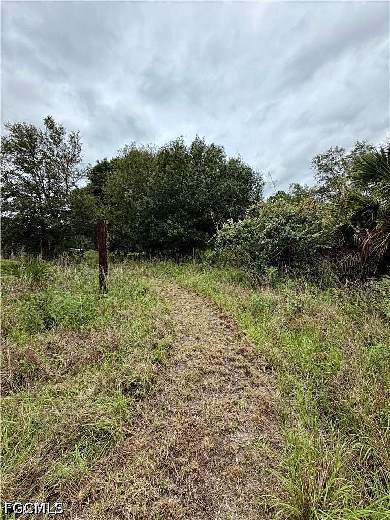 1.25 Acres of Residential Land for Sale in Clewiston, Florida