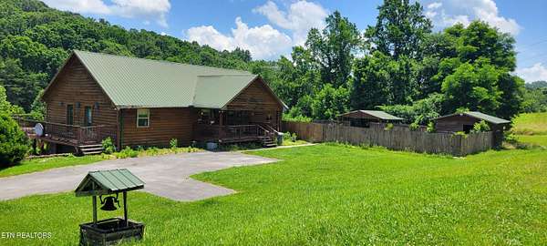 7.23 Acres of Land with Home for Sale in New Tazewell, Tennessee