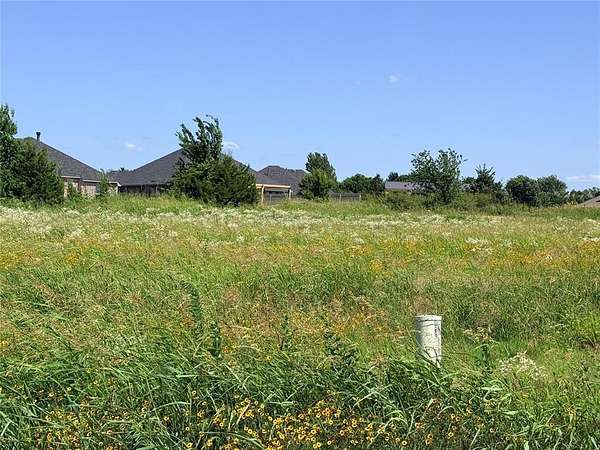0.76 Acres of Residential Land for Sale in Edmond, Oklahoma