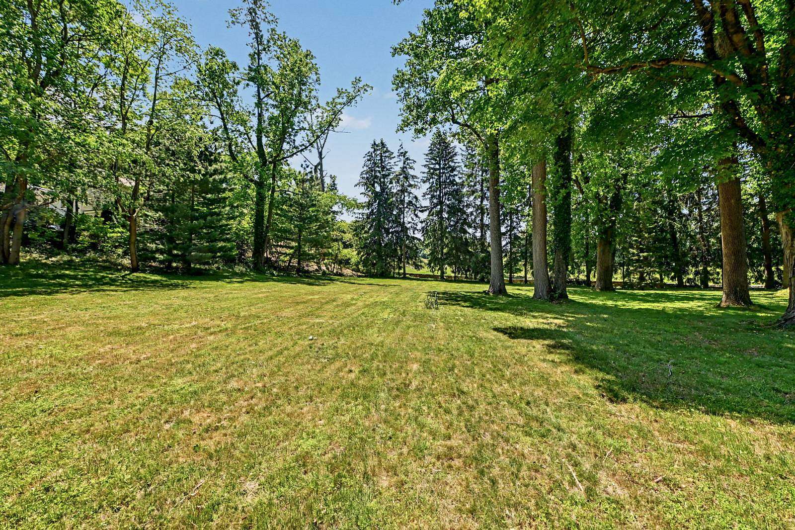 0.83 Acres of Residential Land for Sale in Hartsdale, New York