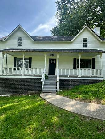 12.8 Acres of Land with Home for Sale in Carthage, Tennessee