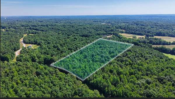 5 Acres of Land for Sale in Parsons, Tennessee