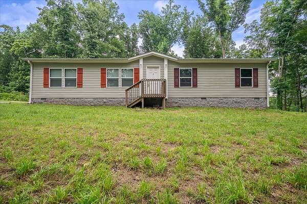 17.5 Acres of Recreational Land with Home for Sale in Hampshire, Tennessee