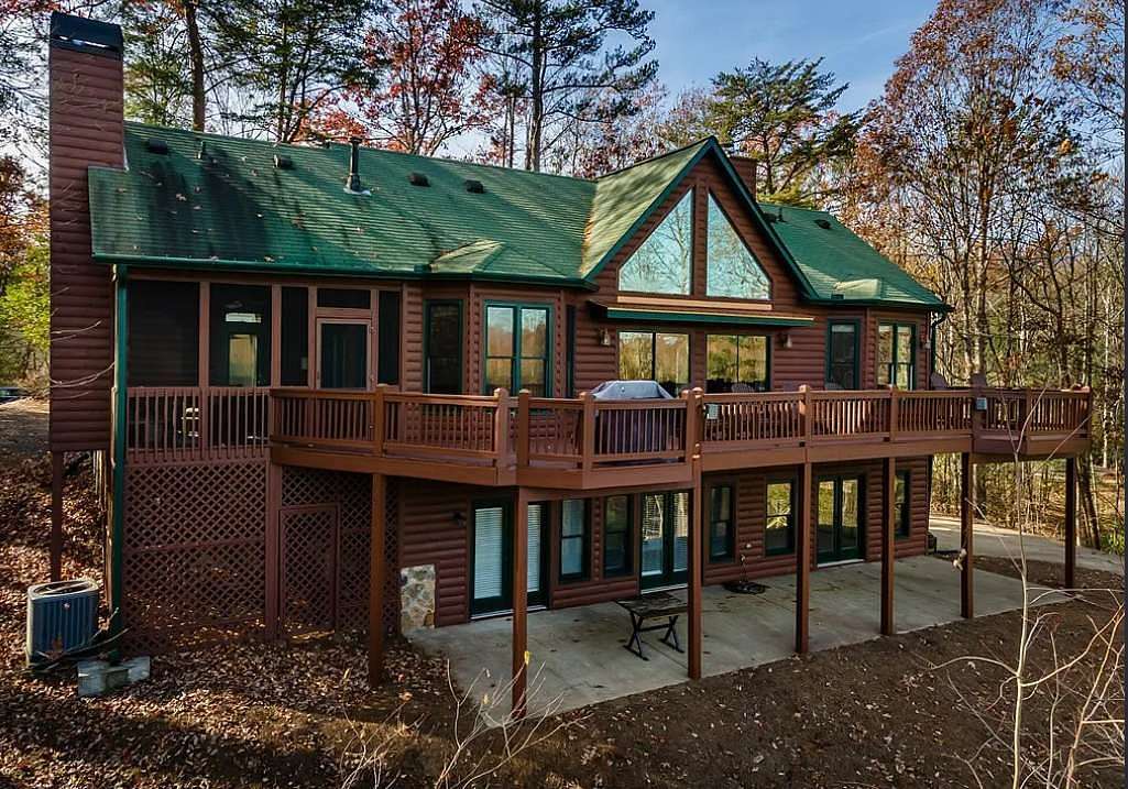 3.18 Acres of Land with Home for Sale in Ellijay, Georgia