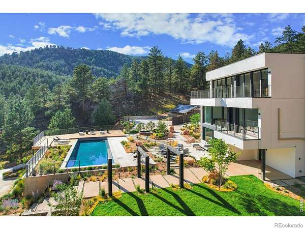 14.8 Acres of Land with Home for Sale in Boulder, Colorado