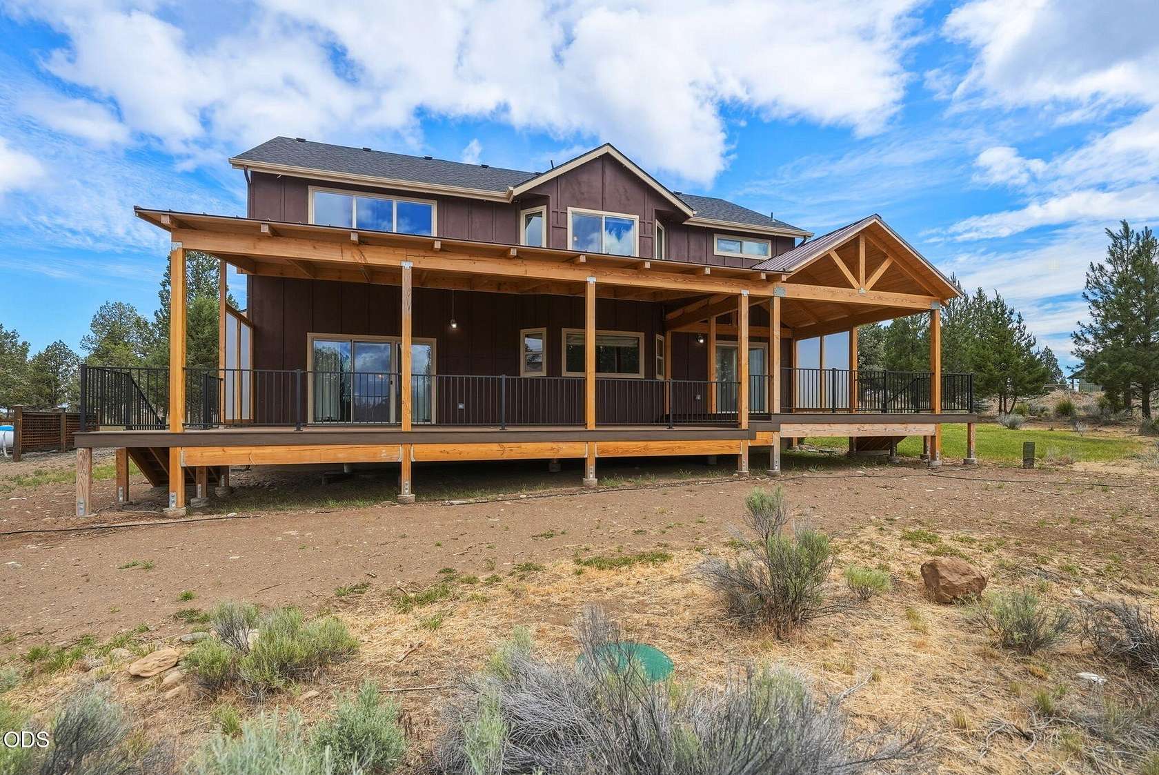 2.33 Acres of Land with Home for Sale in Sisters, Oregon