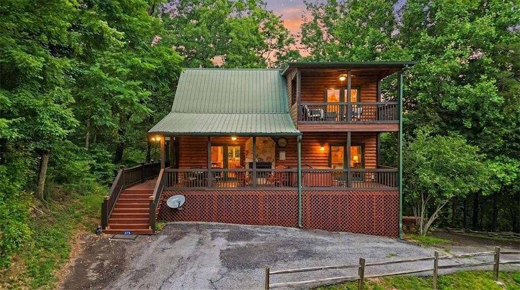 1.55 Acres of Land with Home for Sale in Blue Ridge, Georgia