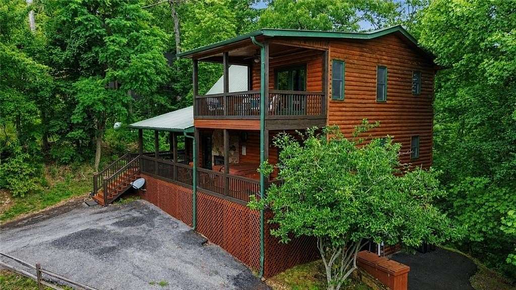 1.55 Acres of Land with Home for Sale in Blue Ridge, Georgia