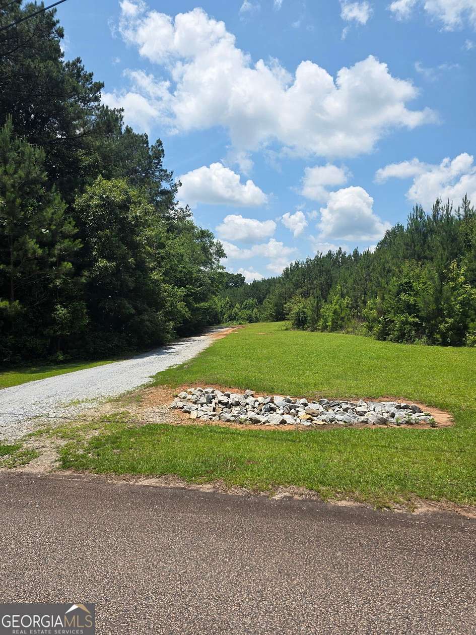 3.4 Acres of Residential Land for Sale in Hogansville, Georgia
