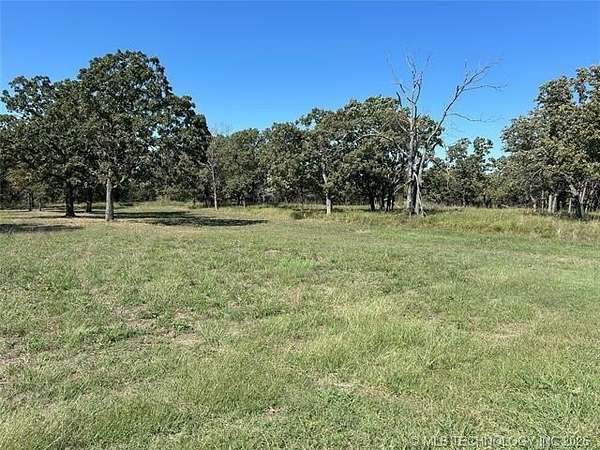 5 Acres of Land for Sale in Skiatook, Oklahoma