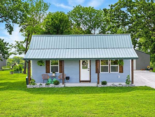 1.5 Acres of Land with Home for Sale in Anderson, Missouri