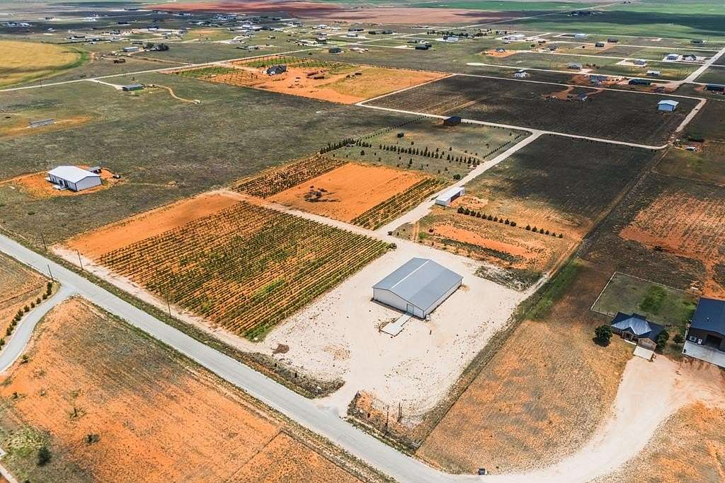 10 Acres of Residential Land for Sale in Seminole, Texas
