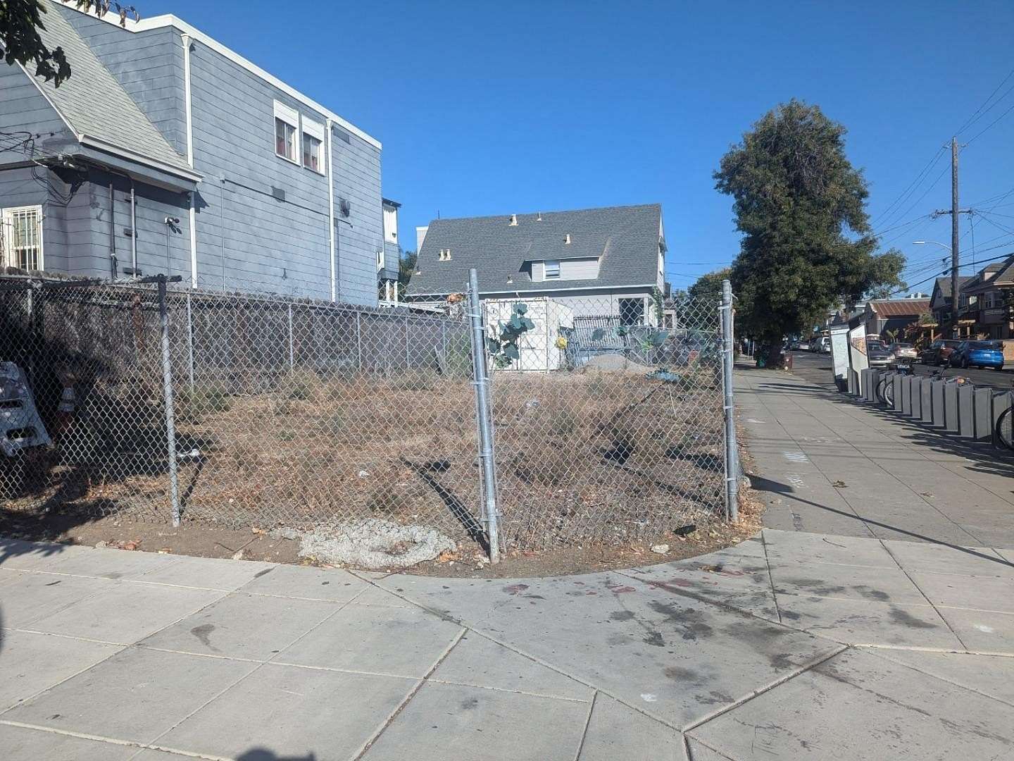 0.07 Acres of Land for Sale in Oakland, California