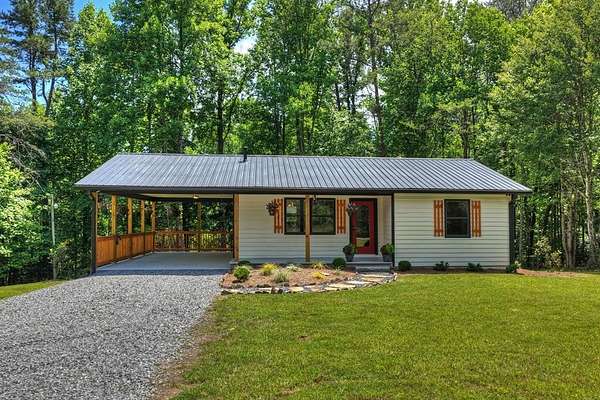 1.5 Acres of Land with Home for Sale in McCaysville, Georgia