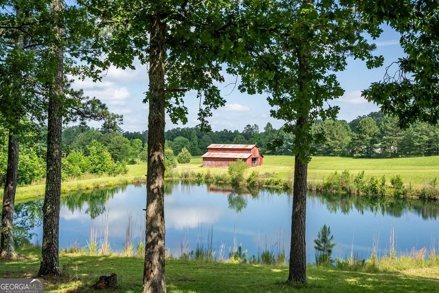 15.3 Acres of Land with Home for Sale in Rome, Georgia