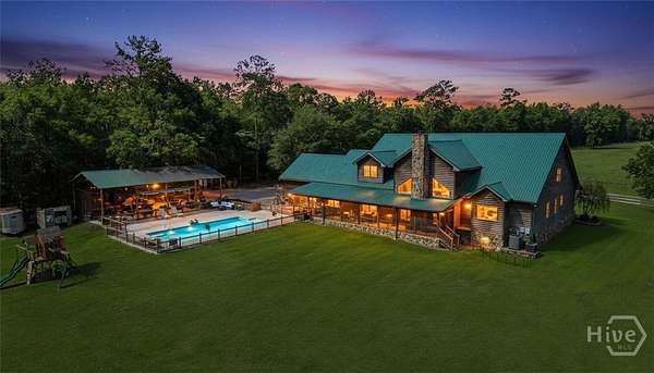 14.1 Acres of Land with Home for Sale in Springfield, Georgia