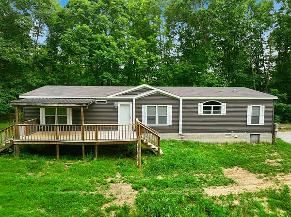 20 Acres of Land with Home for Sale in Berea, Kentucky