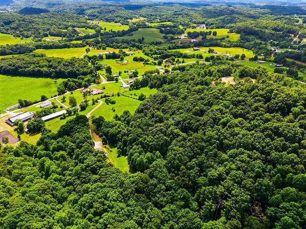 20 Acres of Land with Home for Sale in Berea, Kentucky