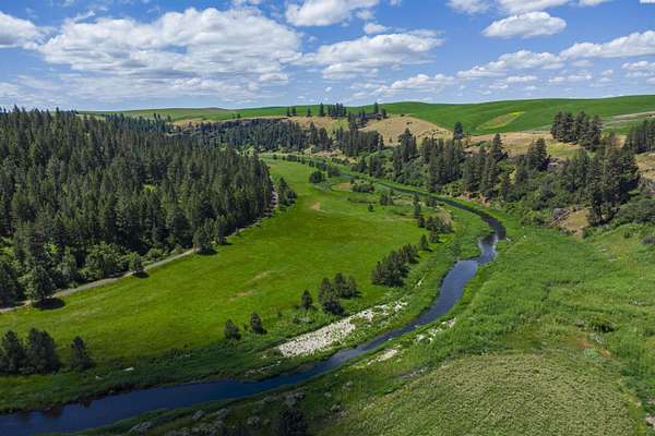 5 Acres of Residential Land for Sale in Garfield, Washington