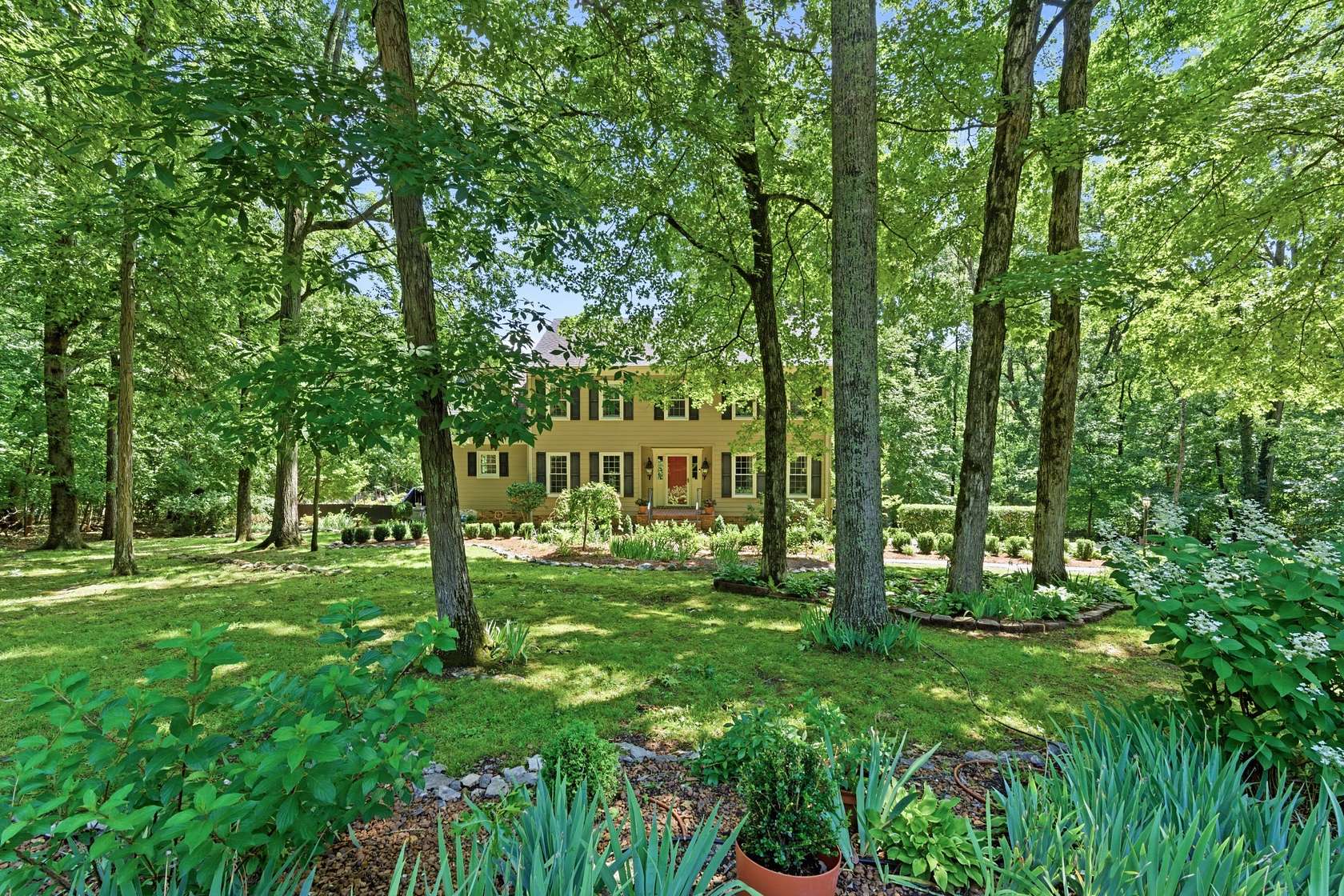 2 Acres of Land with Home for Sale in Old Hickory, Tennessee