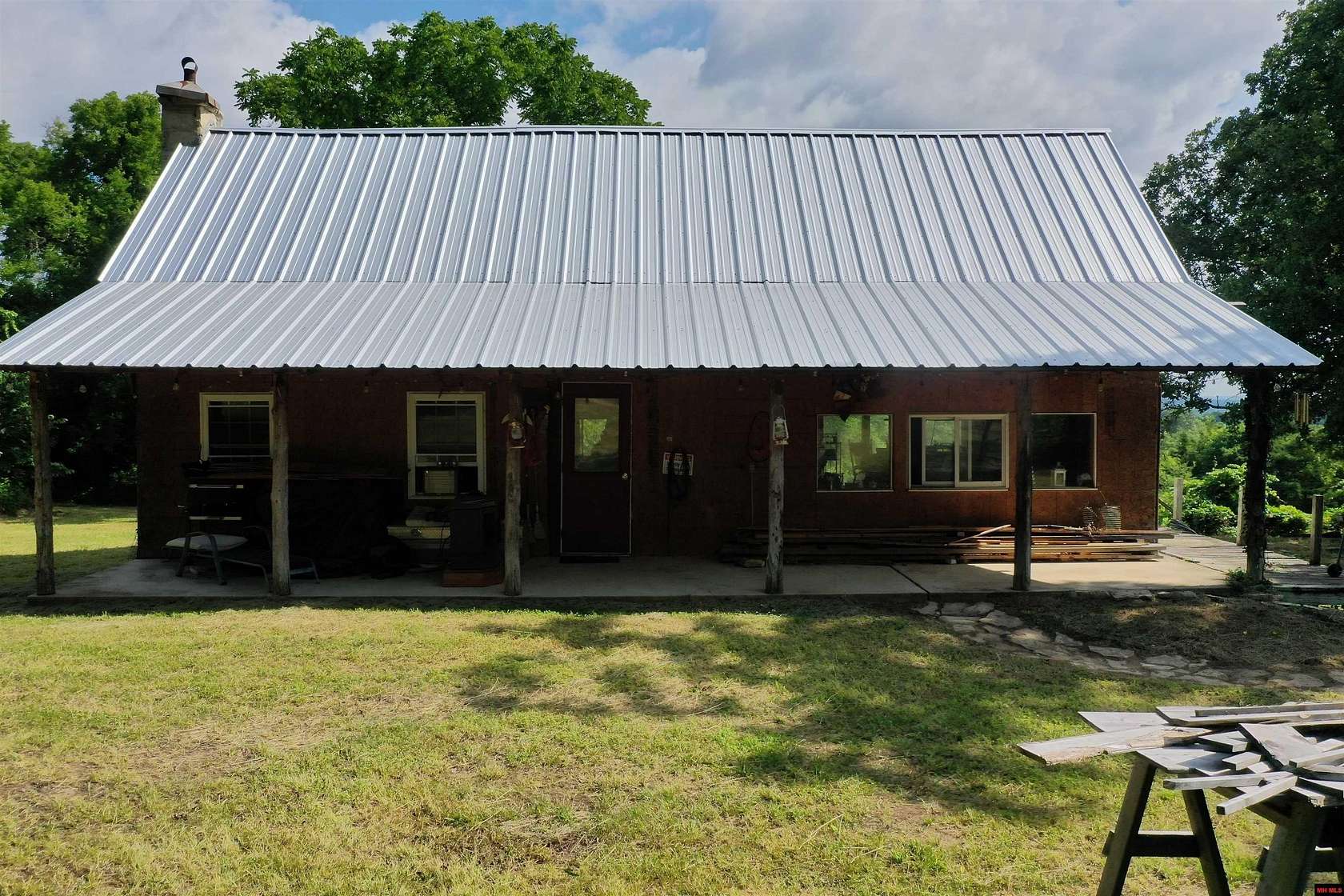 29.9 Acres of Agricultural Land with Home for Sale in Flippin, Arkansas