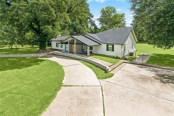 1.84 Acres of Land with Home for Sale in Independence, Louisiana