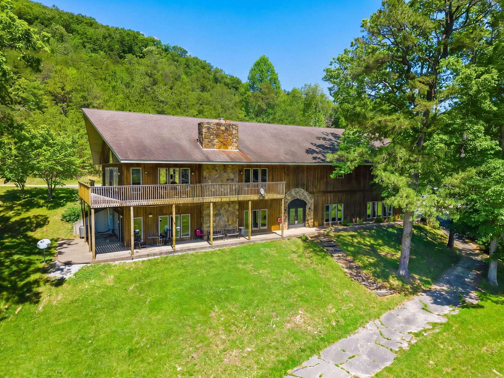 318 Acres of Improved Land for Sale in Morehead, Kentucky
