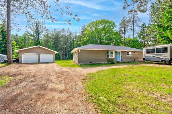 2.5 Acres of Land with Home for Sale in Gladstone, Michigan