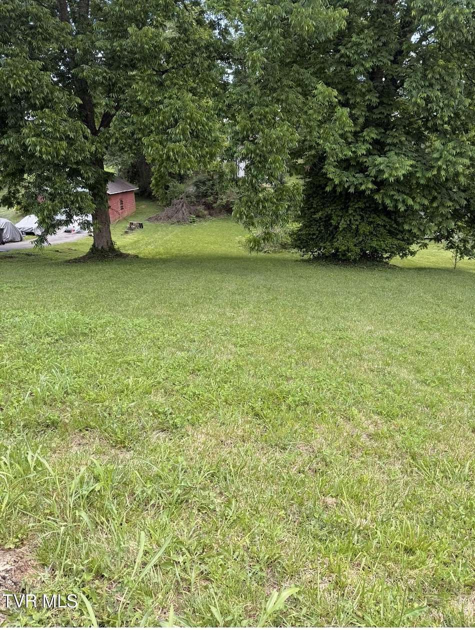 0.3 Acres of Mixed-Use Land for Sale in Bristol, Tennessee