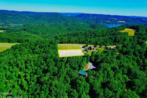 1 Acre of Residential Land for Sale in New Tazewell, Tennessee