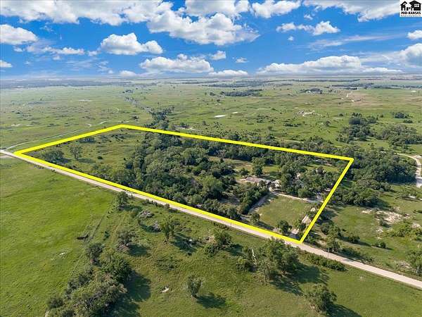 26.4 Acres of Recreational Land with Home for Sale in Buhler, Kansas