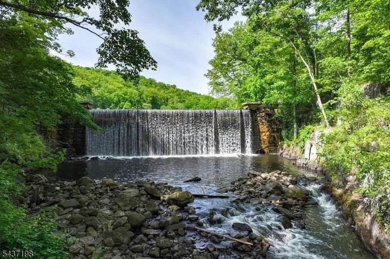 6 Acres of Land with Home for Sale in Jefferson Township, New Jersey