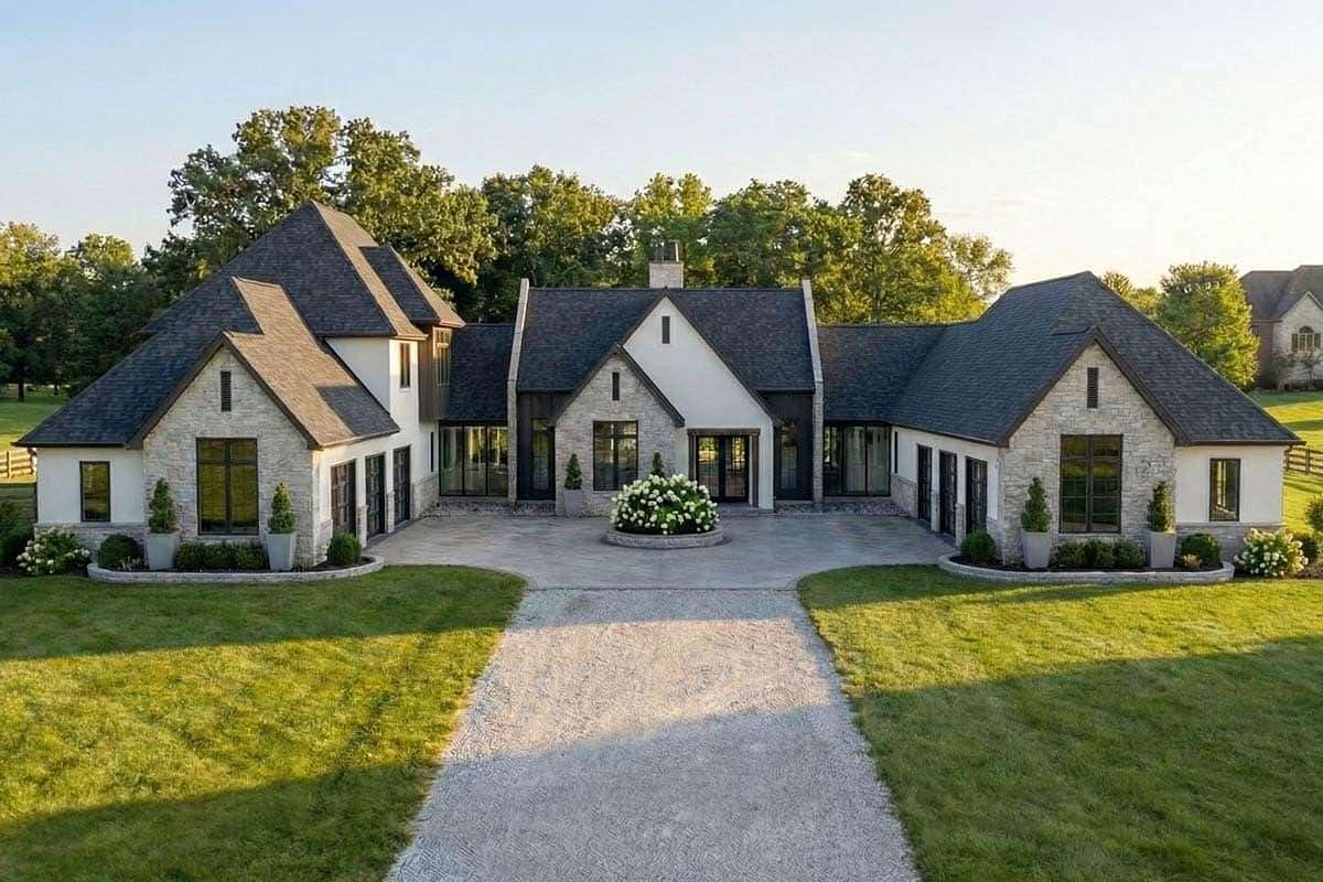 3.29 Acres of Land with Home for Sale in Memphis, Tennessee