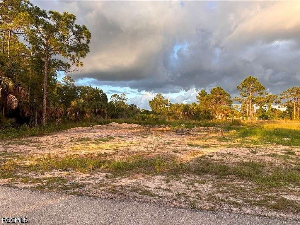 0.25 Acres of Residential Land for Sale in Lehigh Acres, Florida