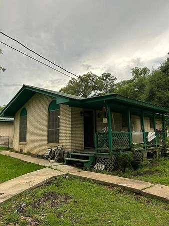 3.12 Acres of Mixed-Use Land for Sale in Many, Louisiana