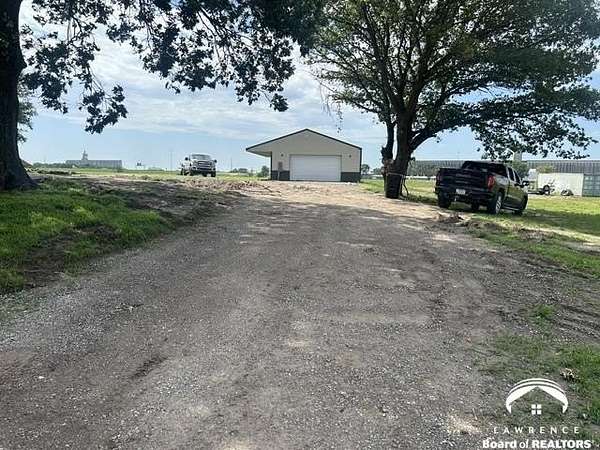 1 Acre of Commercial Land for Sale in Topeka, Kansas
